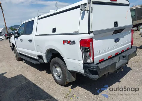 2023 Ford F-250 Xl z USA, uszkodzony, nr VIN 1FT7W2BA8PEC09403